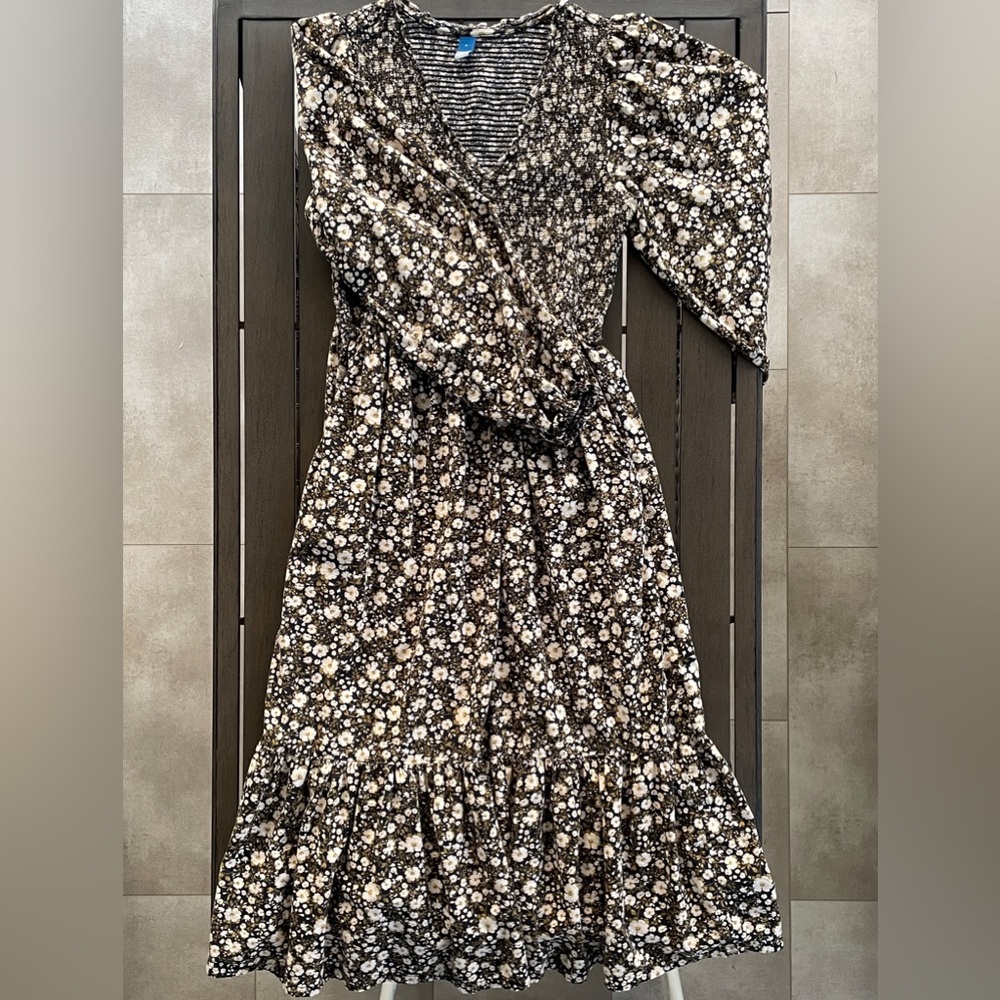 OLD NAVY LONG-SLEEVE FLORAL FIT FLARE SMOCKED RAYON MIDI DRESS!!